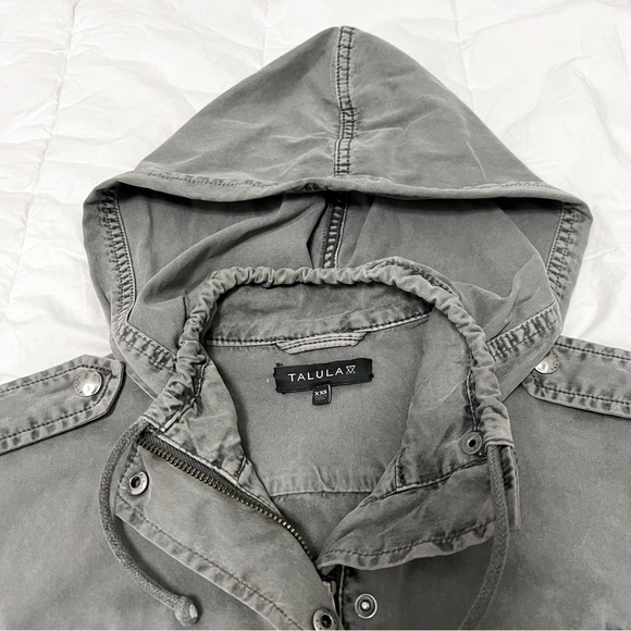 Aritiza TALULA Trooper Anorak Jacket - Picture 7 of 14